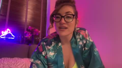 Snapshot of mistresssx chatting on 03-10-26, 02:55 Miss X online show from 03-10-26, 02:55