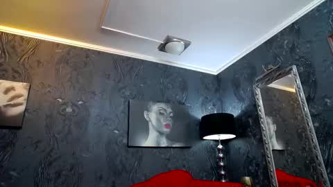 Snapshot of mistresswanda chatting on 12-02-25, 09:54 MistressWanda - online show from 12-02-25, 09:54