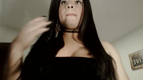 Snapshot of mistressxxalice chatting on 03-08-25, 11:18 ALICE MADANE online show from 03-08-25, 11:18