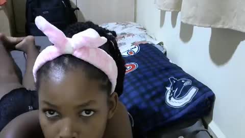 misty_shee online show from 03-10-25, 09:40