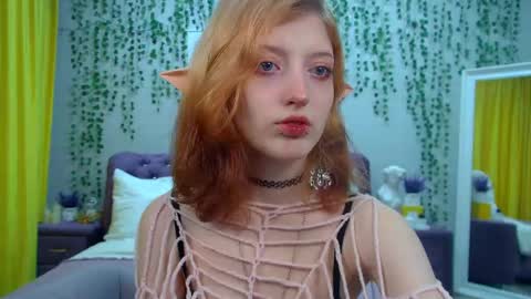 Snapshot of mistymarlow chatting on 10-06-25, 06:16 Misty online show from 10-06-25, 06:16