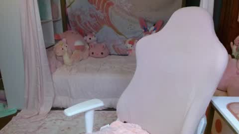 Snapshot of mistymystic chatting on 06-14-26, 01:03 Misty online show from 06-14-26, 01:03