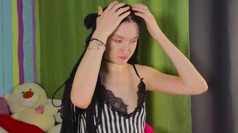 Snapshot of mitch911 chatting on 03-10-25, 03:01 alice online show from 03-10-25, 03:01