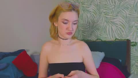 Snapshot of mitch911 chatting on 09-15-25, 05:24 alice online show from 09-15-25, 05:24