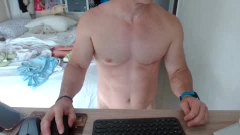 Snapshot of mitcheli chatting on 01-30-25, 03:19 Onlyfans online show from 01-30-25, 03:19