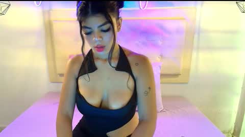 Snapshot of mitchell_diaz chatting on 10-28-25, 02:20 Mitchell online show from 10-28-25, 02:20