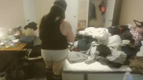 mitchie2824 online show from 11-29-25, 06:27