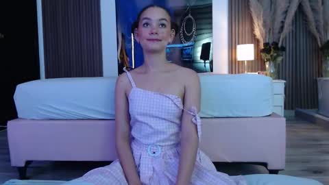 Mtica Brennet online show from 10-30-25, 03:30