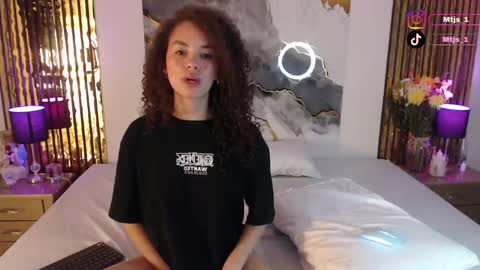 Mtica Brennet online show from 04-21-26, 04:30