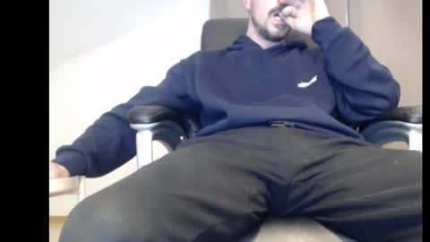 Snapshot of mitsch01 chatting on 12-05-25, 02:03 Mitsch online show from 12-05-25, 02:03