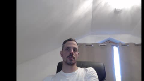 Snapshot of mitsch01 chatting on 01-07-26, 01:13 Mitsch online show from 01-07-26, 01:13