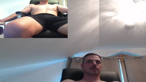 Snapshot of mitsch01 chatting on 05-26-26, 05:09 Mitsch online show from 05-26-26, 05:09