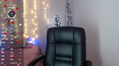 mixie_cute online show from 01-12-25, 09:29