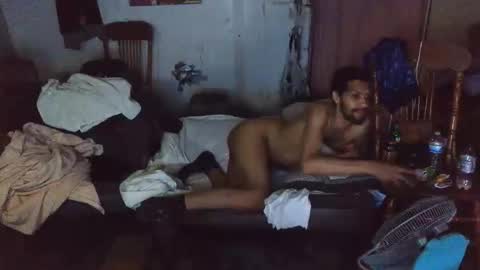 Snapshot of mixxychocolate chatting on 05-19-26, 05:36 Deanthony online show from 05-19-26, 05:36