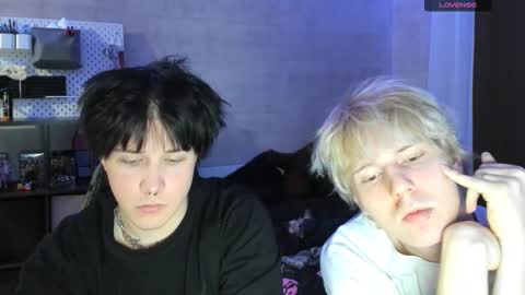 Snapshot of miya_meow_miku chatting on 11-29-25, 04:43 MeowMiku online show from 11-29-25, 04:43