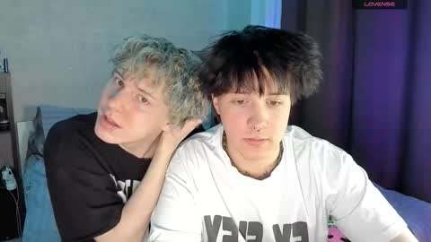 Snapshot of miya_meow_miku chatting on 12-19-25, 05:31 MeowMiku online show from 12-19-25, 05:31