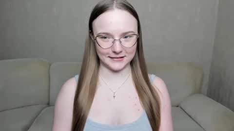 Snapshot of miya_mimi chatting on 12-14-24, 05:25 Miya online show from 12-14-24, 05:25