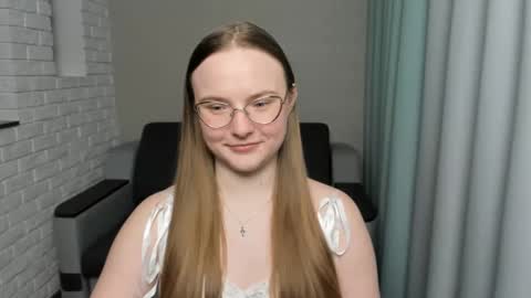 Snapshot of miya_mimi chatting on 01-15-25, 10:13 Miya online show from 01-15-25, 10:13