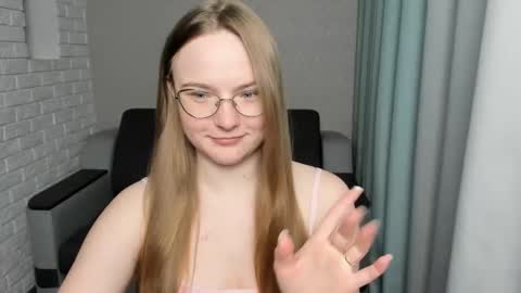 Snapshot of miya_mimi chatting on 02-15-25, 03:28 Miya online show from 02-15-25, 03:28