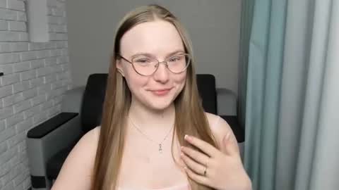 Snapshot of miya_mimi chatting on 02-24-25, 09:09 Miya online show from 02-24-25, 09:09