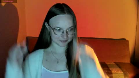 Snapshot of miya_mimi chatting on 09-19-25, 04:51 Miya online show from 09-19-25, 04:51