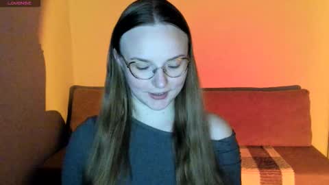 Snapshot of miya_mimi chatting on 10-08-25, 07:00 Miya online show from 10-08-25, 07:00