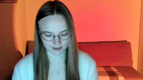 Snapshot of miya_mimi chatting on 10-14-25, 03:46 Miya online show from 10-14-25, 03:46