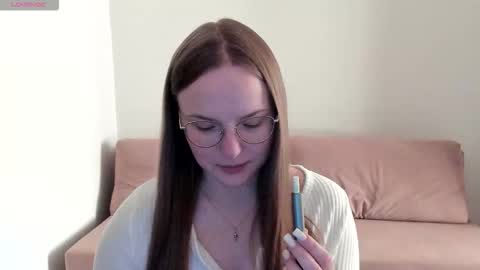 Snapshot of miya_mimi chatting on 10-27-25, 01:48 Miya online show from 10-27-25, 01:48