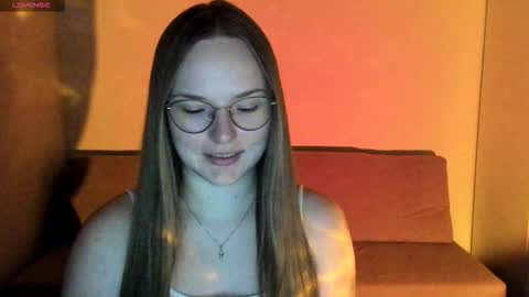 Snapshot of miya_mimi chatting on 10-28-25, 05:59 Miya online show from 10-28-25, 05:59