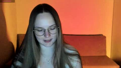 Snapshot of miya_mimi chatting on 11-15-25, 05:09 Miya online show from 11-15-25, 05:09