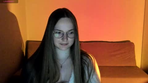 Snapshot of miya_mimi chatting on 11-21-25, 08:40 Miya online show from 11-21-25, 08:40