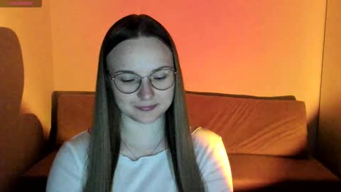 Snapshot of miya_mimi chatting on 12-13-25, 10:26 Miya online show from 12-13-25, 10:26