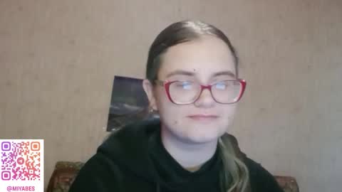 Milana online show from 09-28-25, 05:46