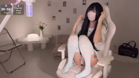 Snapshot of miyu_aikawa chatting on 06-26-26, 05:28 Miyu online show from 06-26-26, 05:28