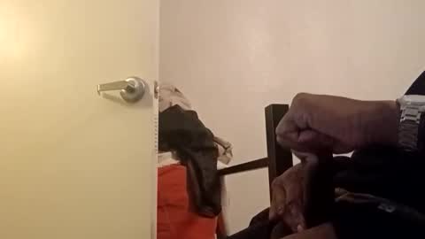 Snapshot of mizerze chatting on 02-12-26, 10:10 mizerze online show from 02-12-26, 10:10