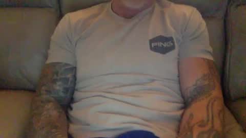 Snapshot of mjg175 chatting on 12-30-24, 09:08 SexyRed online show from 12-30-24, 09:08