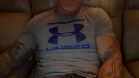 Snapshot of mjg175 chatting on 01-26-25, 10:24 SexyRed online show from 01-26-25, 10:24