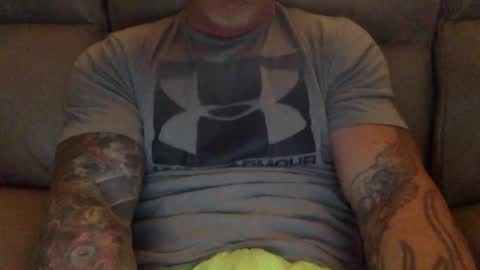 Snapshot of mjg175 chatting on 02-01-25, 10:02 SexyRed online show from 02-01-25, 10:02