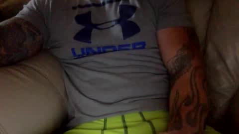 Snapshot of mjg175 chatting on 09-29-25, 05:18 SexyRed online show from 09-29-25, 05:18