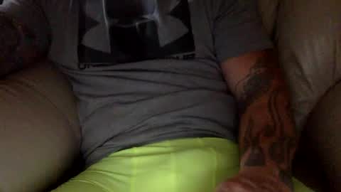 Snapshot of mjg175 chatting on 10-04-25, 05:00 SexyRed online show from 10-04-25, 05:00