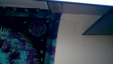 Snapshot of mjmckenz55 chatting on 12-17-25, 06:58 Daddy720 online show from 12-17-25, 06:58