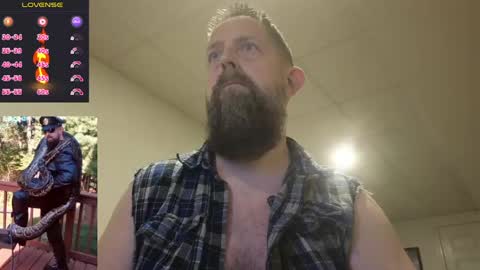 SMOKINsnakeEYEZ online show from 04-16-26, 01:39