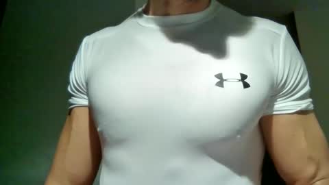 Snapshot of mmuscularman chatting on 02-11-25, 06:40 mmuscularman online show from 02-11-25, 06:40