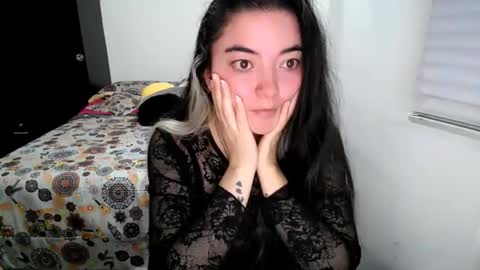 Snapshot of mocca_117 chatting on 12-17-25, 05:13 Sam online show from 12-17-25, 05:13