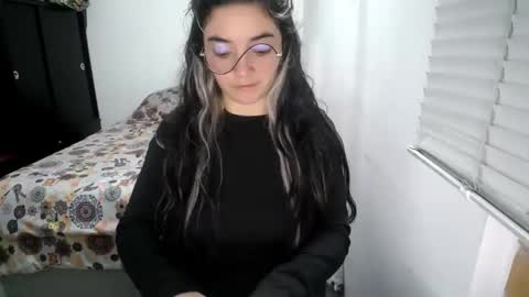 Snapshot of mocca_117 chatting on 01-07-26, 12:46 Sam online show from 01-07-26, 12:46