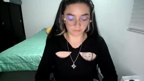 Snapshot of mocca_117 chatting on 01-15-26, 02:16 Sam online show from 01-15-26, 02:16