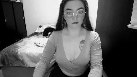 Snapshot of mocca_117 chatting on 02-17-26, 01:57 Sam online show from 02-17-26, 01:57