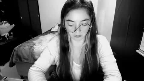 Snapshot of mocca_117 chatting on 02-19-26, 01:12 Sam online show from 02-19-26, 01:12