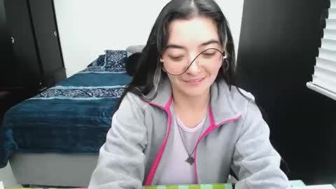 Snapshot of mocca_117 chatting on 02-25-26, 01:21 Sam online show from 02-25-26, 01:21