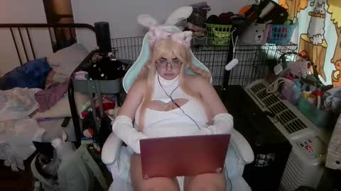 Snapshot of mochi_rainbow chatting on 03-29-26, 10:43 The Mochi Rainbow Variety Show online show from 03-29-26, 10:43